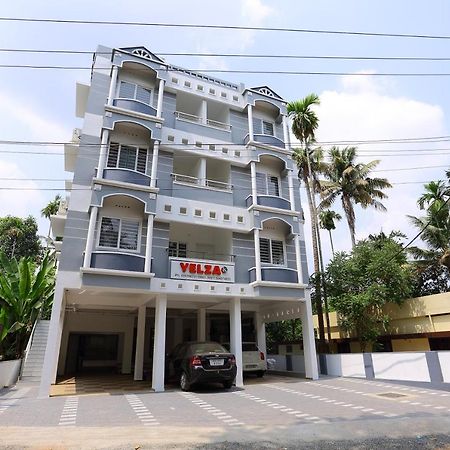 Yelza Hotel And Residence Alwaye エクステリア 写真