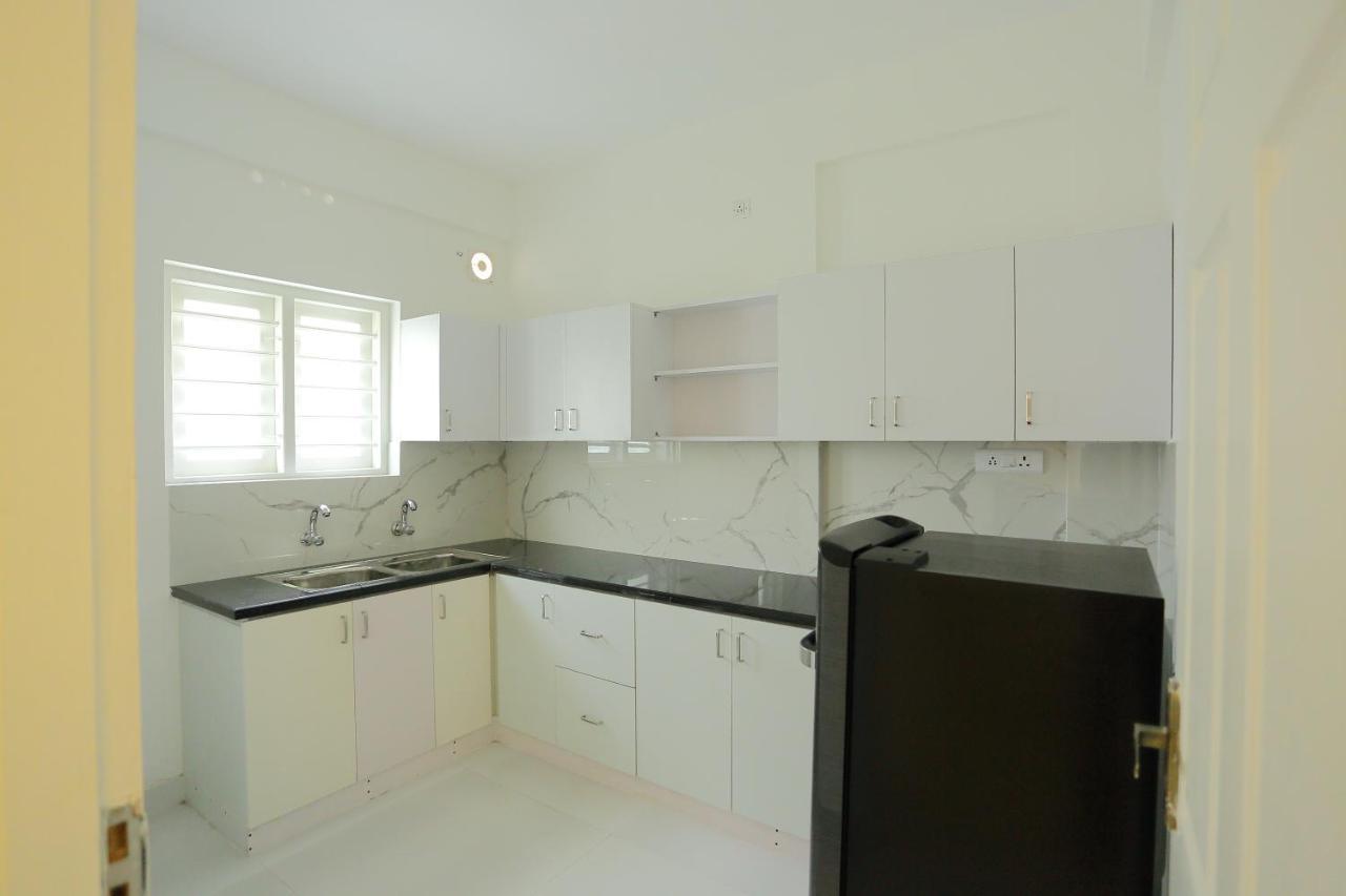 Yelza Hotel And Residence Alwaye エクステリア 写真